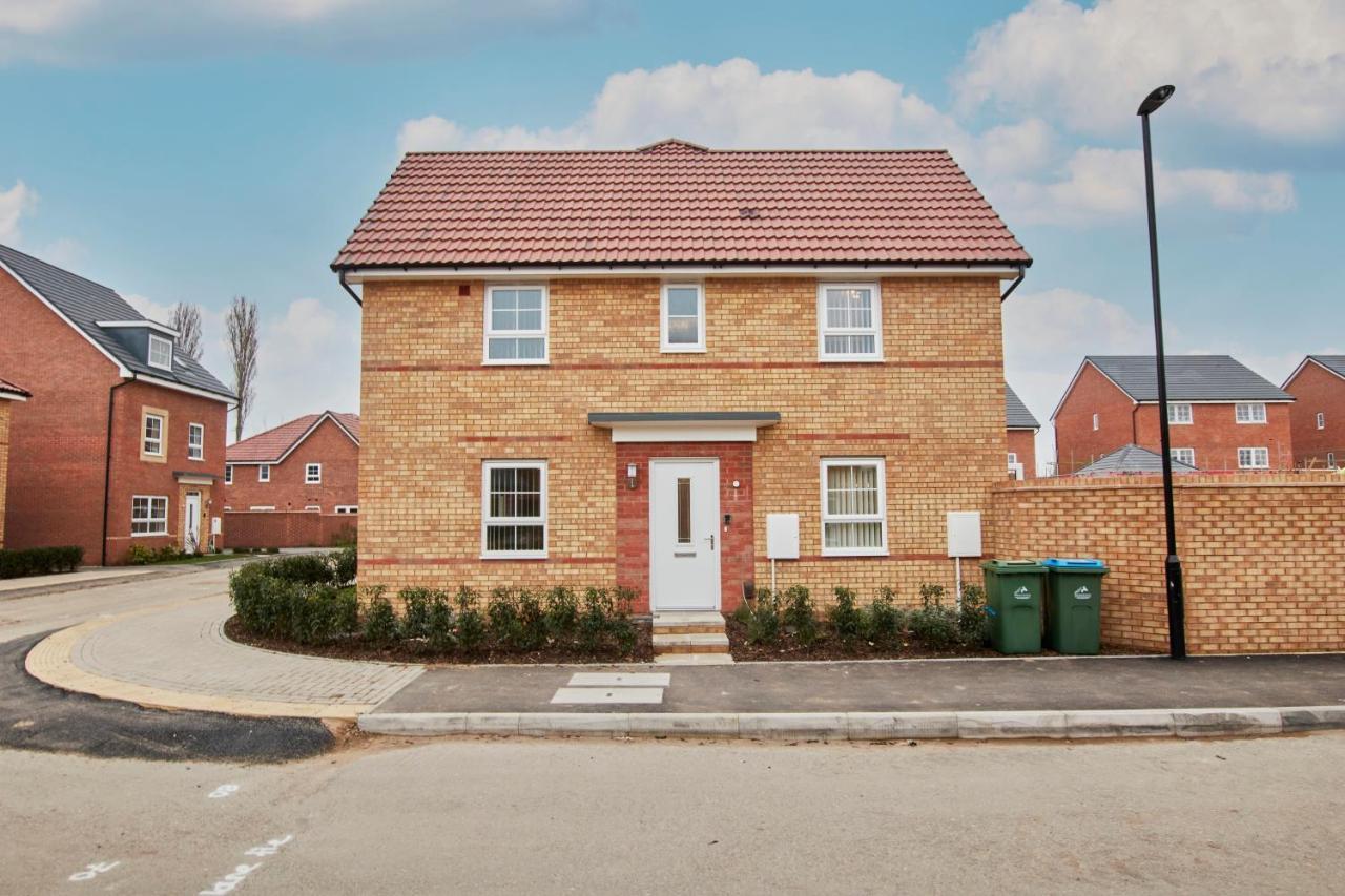 הוילה Superb 3Br House In Coventry Sleeps 9 W/Parking מראה חיצוני תמונה